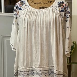 Knox Rose XXL white embroidered top